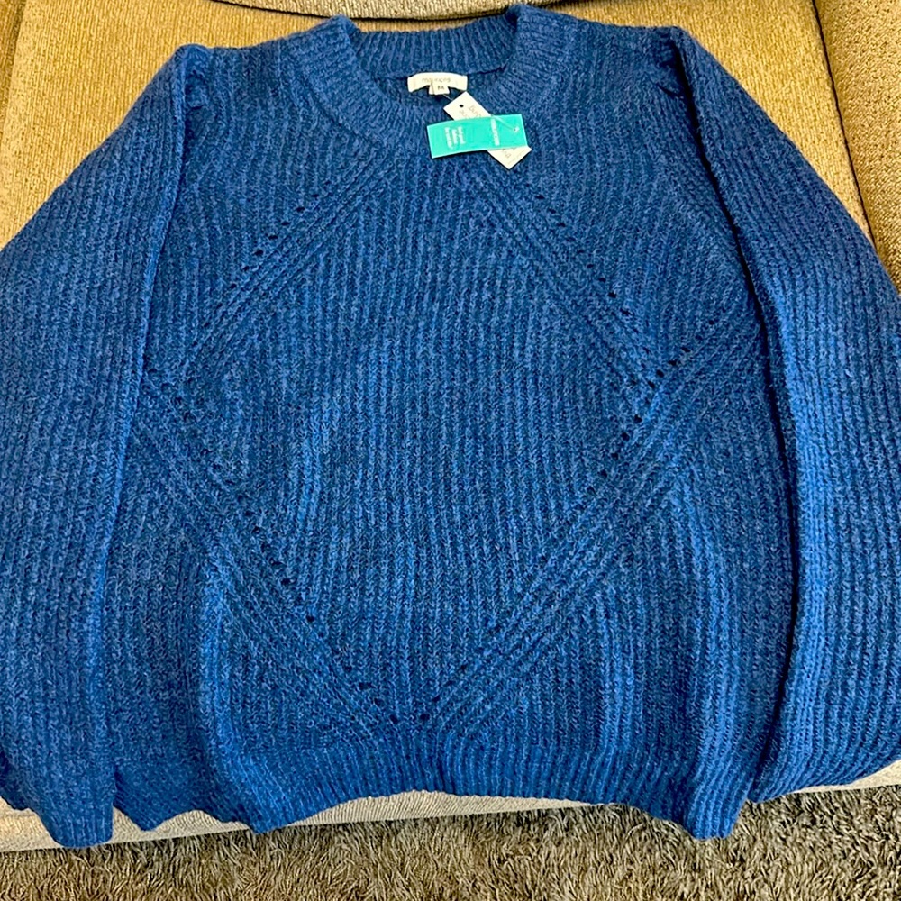 Maurices size medium sweater